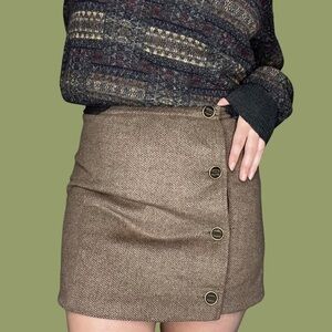 PRANA BROWN HERRINGBONE-LIKE SOFT WOOL BUTTON UP MINI SKIRT SIZE 4